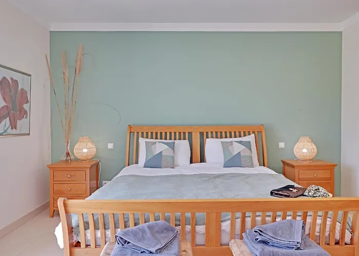 Villa Casa Do Pomar By Portucasa