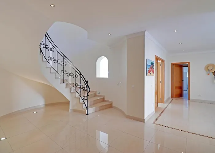 Villa Casa Do Pomar By Portucasa