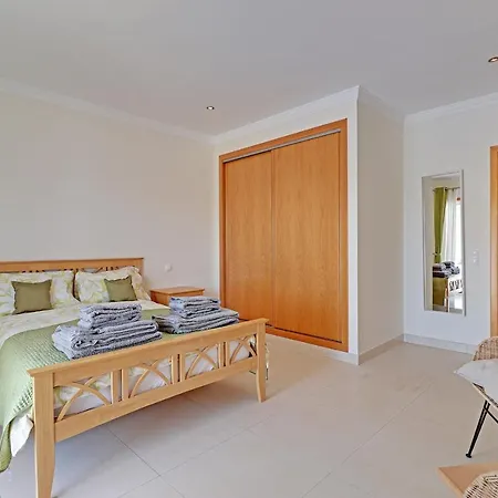 Villa Casa Do Pomar By Portucasa Alte